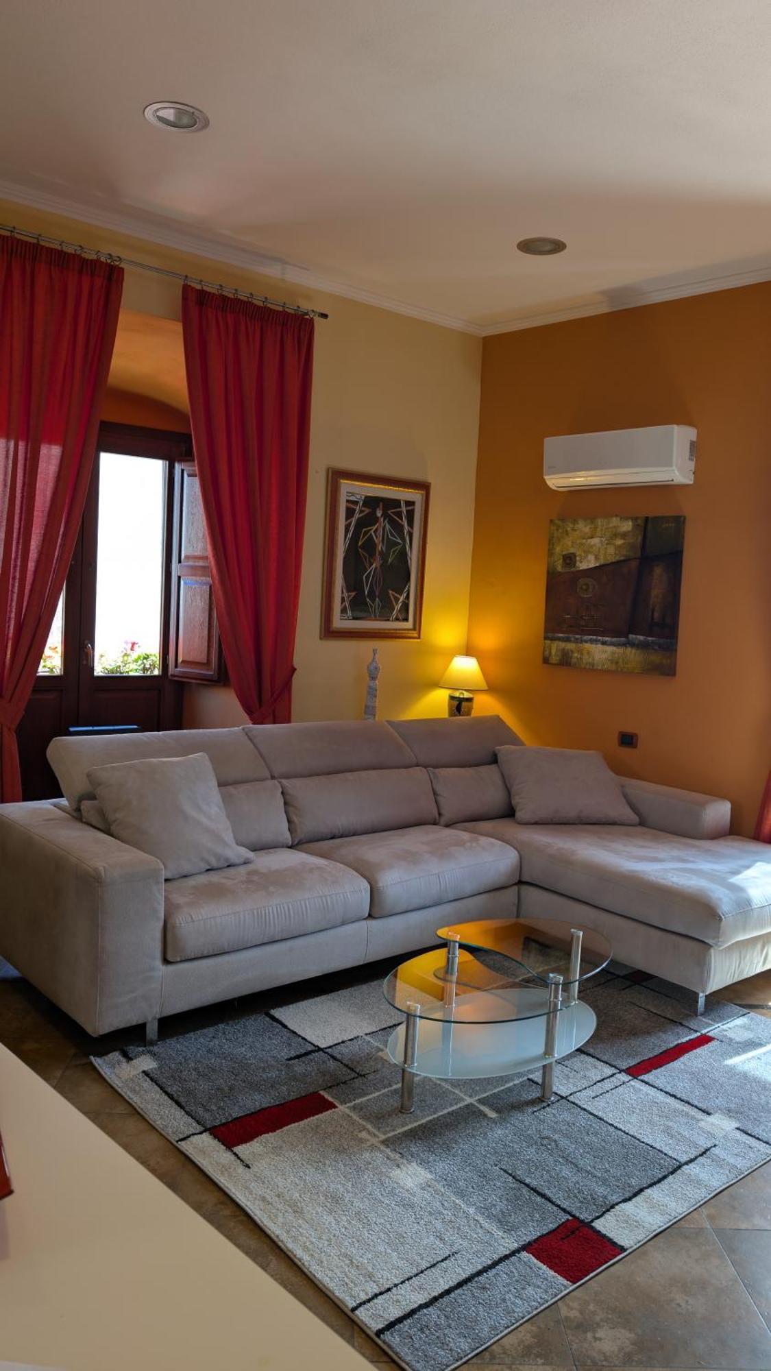 Luxury Home Bosa Apartment Екстер'єр фото